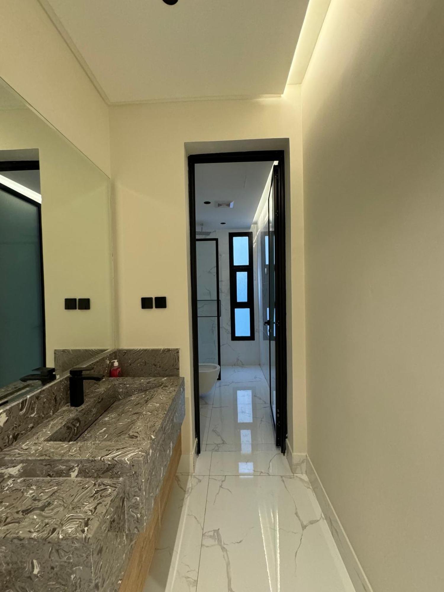 Sunrise Luxury Two Bedroom Apartment Al Khobar